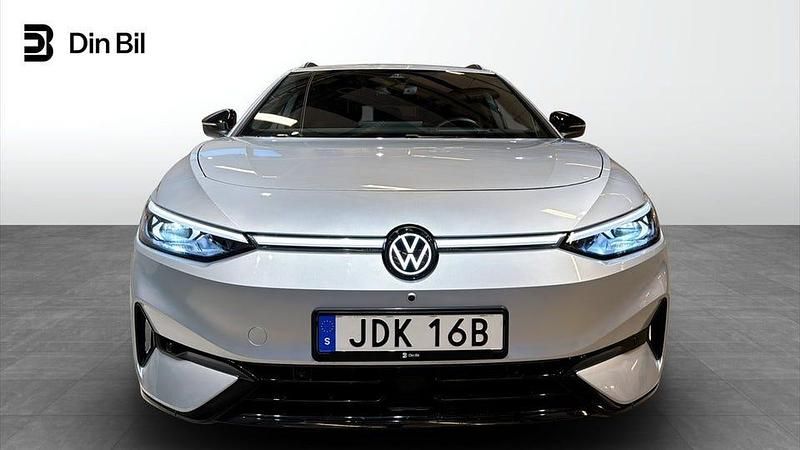 Begagnad VW ID.7 Pro 210 kW (286 HK) 2024 Scale silver metallic Kombi