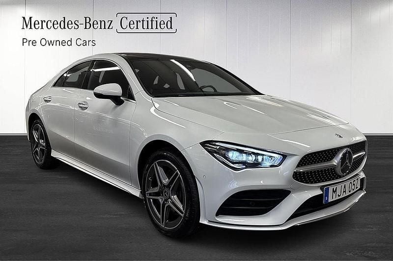 Begagnad Mercedes CLA250e AMG line 160 HK (117 kW) 2022 Vit Sedan