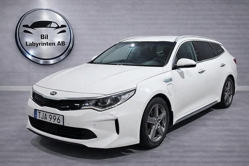 Begagnad Kia Optima 205 HK (150 kW) 2018 Vit Kombi