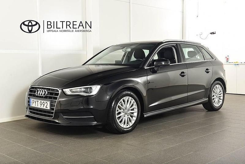 Begagnad Audi A3 Sportback Attraction 110 HK (80 kW) 2015 Svart Halvkombi