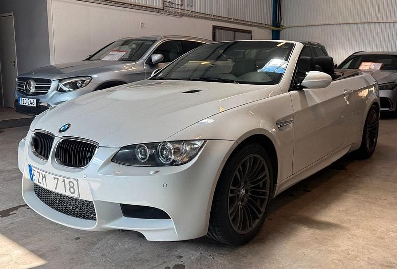 Vit Begagnad 2011 BMW M3 Cabriolet Cab | 489 000 kr (Superpris) - Bild 1/4