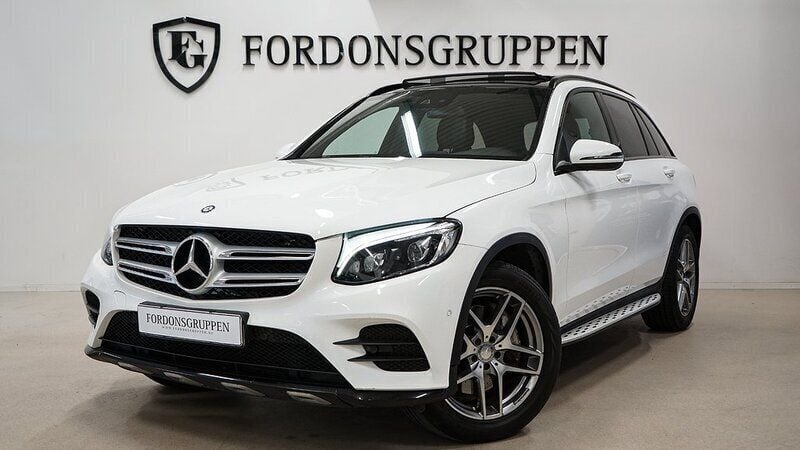Vit Begagnad 2016 Mercedes GLC250 AMG SUV | 269 800 kr (Marknadspris) - Bild 1/4