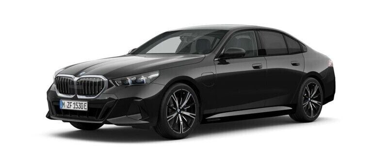 Ny 2025 BMW 530e Comfort Edition Sedan | 767 800 kr (Marknadspris) - Bild 1/4