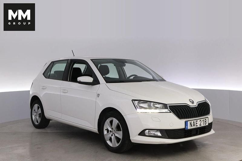 Vit Begagnad 2019 Skoda Fabia Style Halvkombi | 138 900 kr (Marknadspris) - Bild 1/4