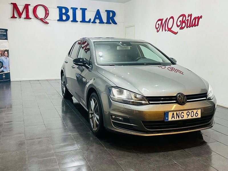 Grå Begagnad 2014 VW Golf VII Halvkombi | 139 900 kr (Lite dyr) - Bild 1/4