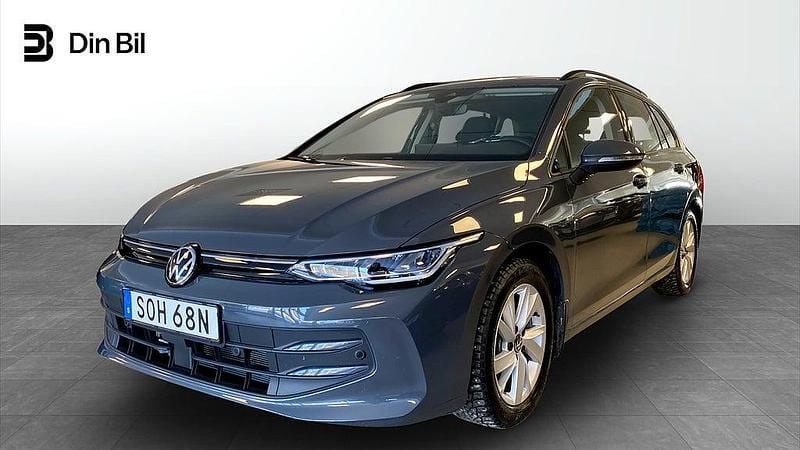 Begagnad VW Golf VIII Life 150 HK (110 kW) 2025 Dolphin grey metallic Kombi