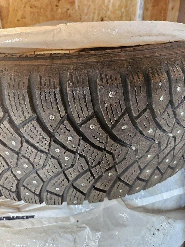 Röd Begagnad 2011 Audi A4 Kombi | 40 000 kr (Superpris) - Bild 1/4