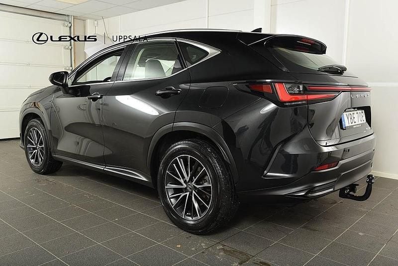 Begagnad Lexus NX350h Business Edition 245 HK (180 kW) 2023 Svart SUV
