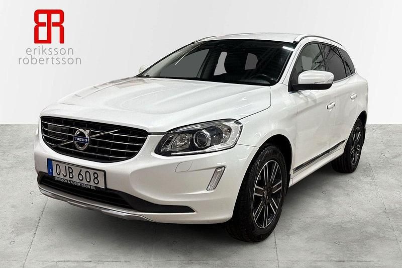 Vit Begagnad 2017 Volvo XC60 Standard SUV | 239 900 kr (Marknadspris) - Bild 1/4