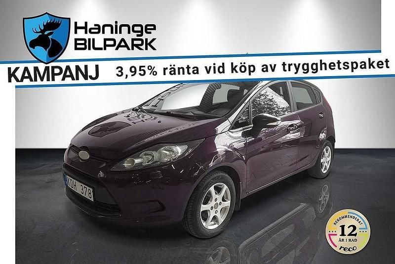 Röd Begagnad 2009 Ford Fiesta Halvkombi | 39 900 kr (Marknadspris) - Bild 1/2
