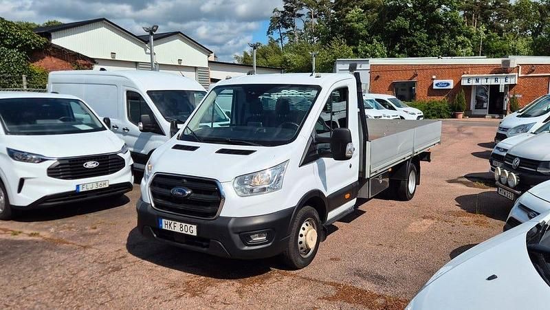 Vit Begagnad 2021 Ford Transit Van | 199 000 kr (Lite dyr) - Bild 1/4