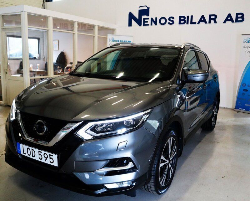 Grå Begagnad 2018 Nissan Qashqai SUV | 169 000 kr (Marknadspris) - Bild 1/4