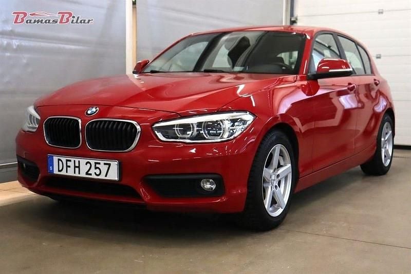 Begagnad BMW 116 Advantage 116 HK (85 kW) 2016 Röd Halvkombi