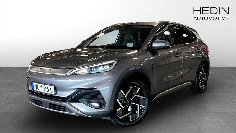 Grå (grey) Begagnad 2022 BYD Atto 3 Design SUV | 269 900 kr (Marknadspris) - Bild 1/4