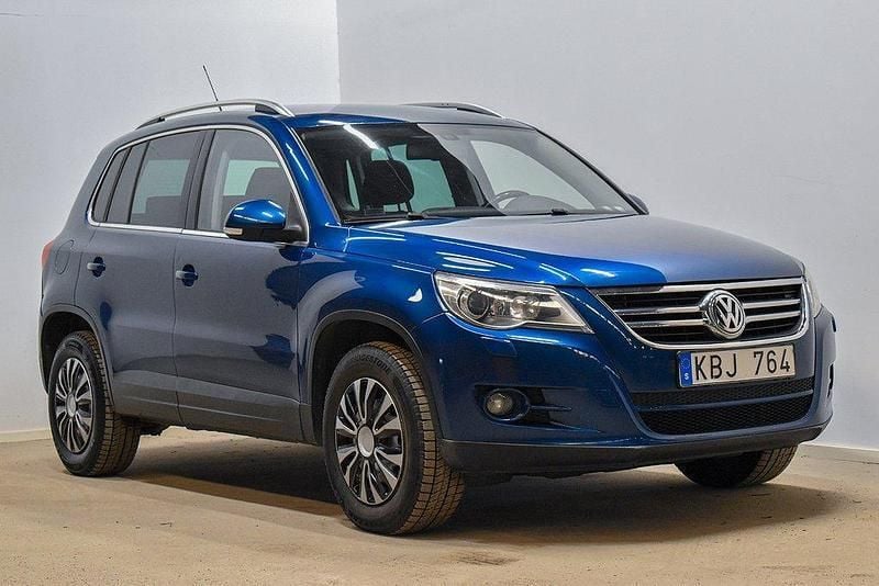 Blå Begagnad 2009 VW Tiguan SUV | 79 800 kr (Marknadspris) - Bild 1/4