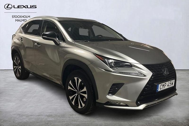 Begagnad Lexus NX300h 200 HK (147 kW) 2020 Grå SUV