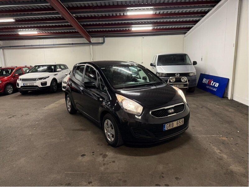 Svart Begagnad 2013 Kia Venga Halvkombi | 48 000 kr (Bra pris) - Bild 1/4