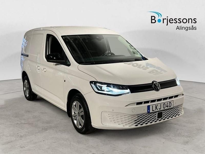 Vit Begagnad 2025 VW Caddy Minibuss | 339 900 kr (Marknadspris) - Bild 1/4