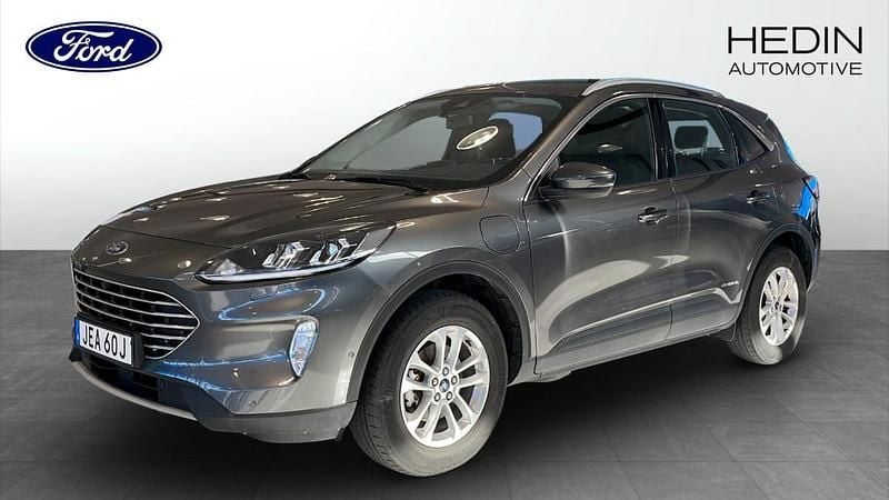 Grå (grey) Begagnad 2022 Ford Kuga Titanium SUV | 244 900 kr (Bra pris) - Bild 1/4