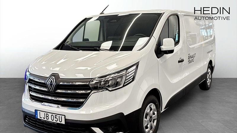 Vit (white) Ny 2025 Renault Trafic Van | 514 750 kr (Dyr) - Bild 1/4
