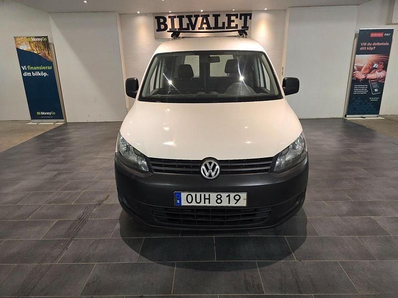 Vit Begagnad 2015 VW Caddy Minibuss | 55 000 kr (Superpris) - Bild 1/4