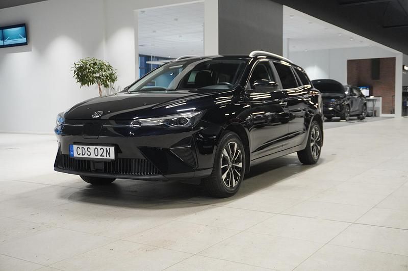 Svart Begagnad 2022 MG MG5 EV Kombi | 184 900 kr (Marknadspris) - Bild 1/4