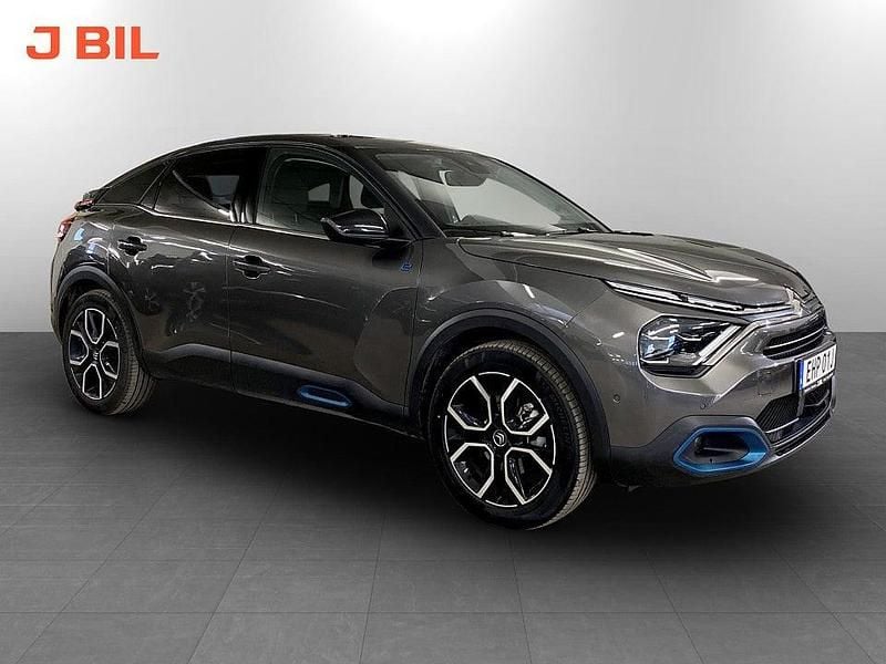 Grå Begagnad 2022 Citroën e-C4 Shine Halvkombi | 219 900 kr (Marknadspris) - Bild 1/3