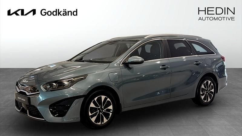 Grå (green) Begagnad 2024 Kia Ceed Sportswagon Advance Kombi | 309 900 kr (Dyr) - Bild 1/4
