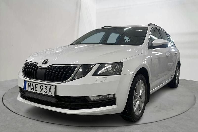 Begagnad Skoda Octavia 150 HK (110 kW) 2019 Vit Kombi