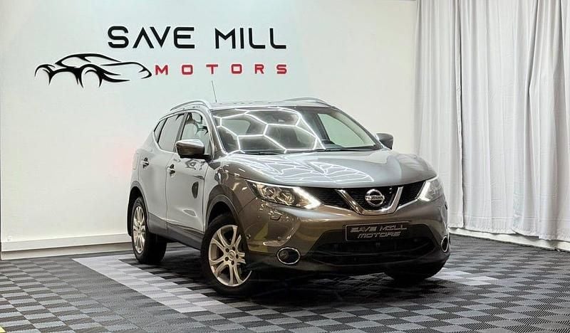 Begagnad Nissan Qashqai 131 HK (96 kW) 2015 Grå SUV