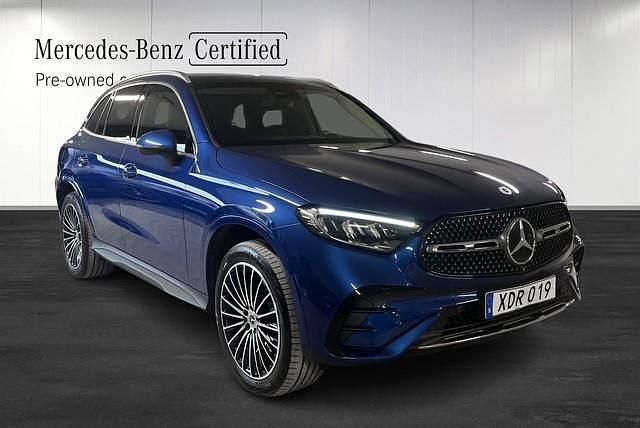 Begagnad Mercedes GLC300e 2023 Blå SUV