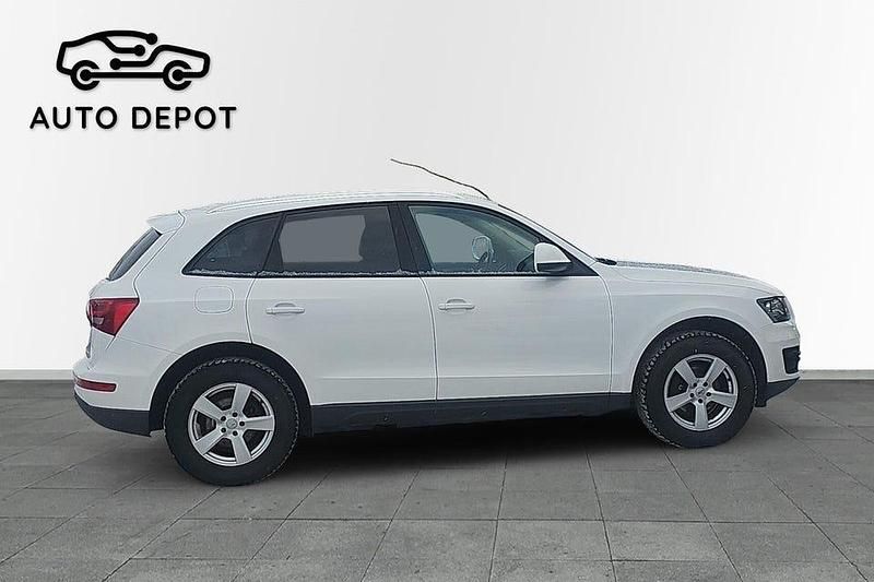 Begagnad Audi Q5 Design 170 HK (125 kW) 2011 Vit SUV
