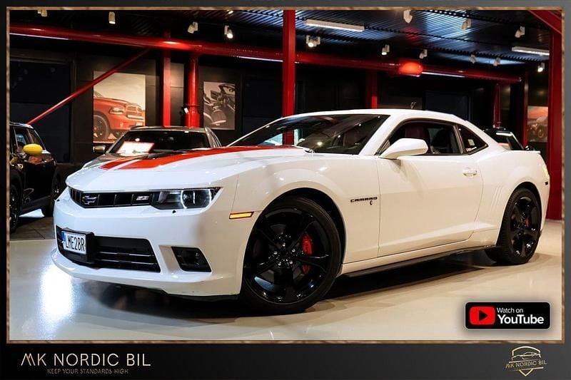 Flerfärgad Begagnad 2015 Chevrolet Camaro SS Sportkupé | 269 000 kr (Marknadspris) - Bild 1/4