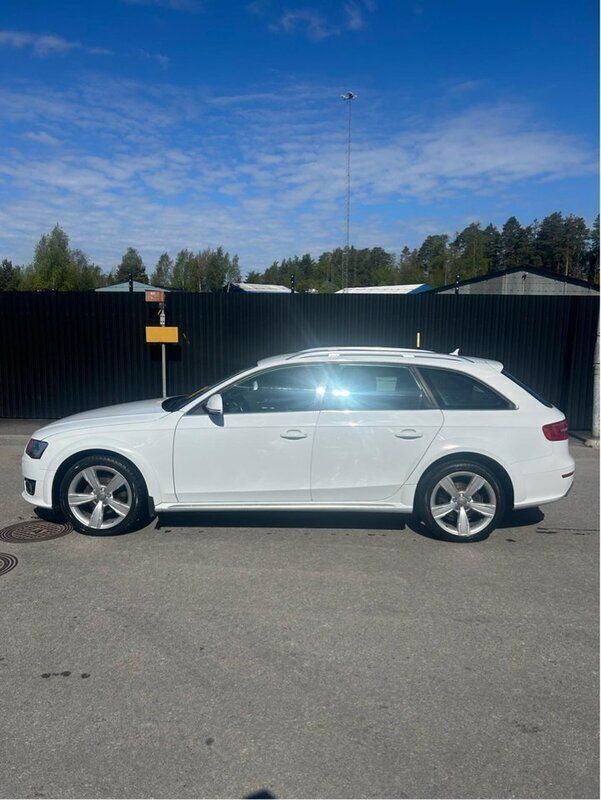 Vit Begagnad 2015 Audi A4 Allroad Kombi | 145 000 kr (Marknadspris) - Bild 1/4