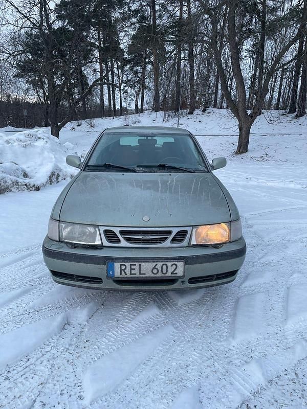 Begagnad Saab 9-3 154 HK (113 kW) 2000 Flerfärgad