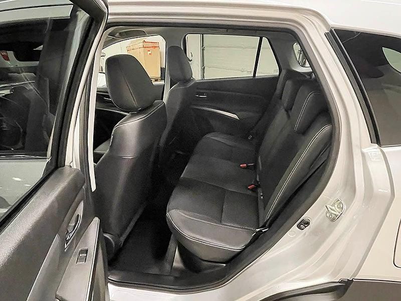 Ny Suzuki SX4 S-Cross 111 HK (81 kW) 2025 Grå SUV