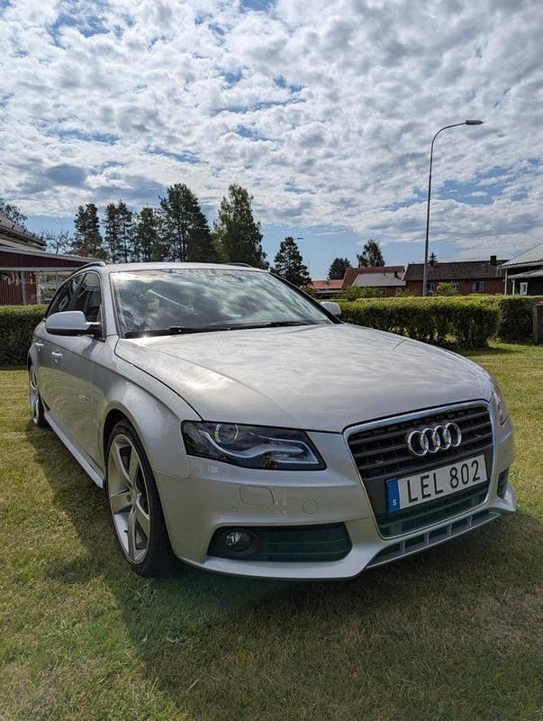 Silver Begagnad 2011 Audi A4 Kombi | 45 000 kr (Superpris) - Bild 1/4