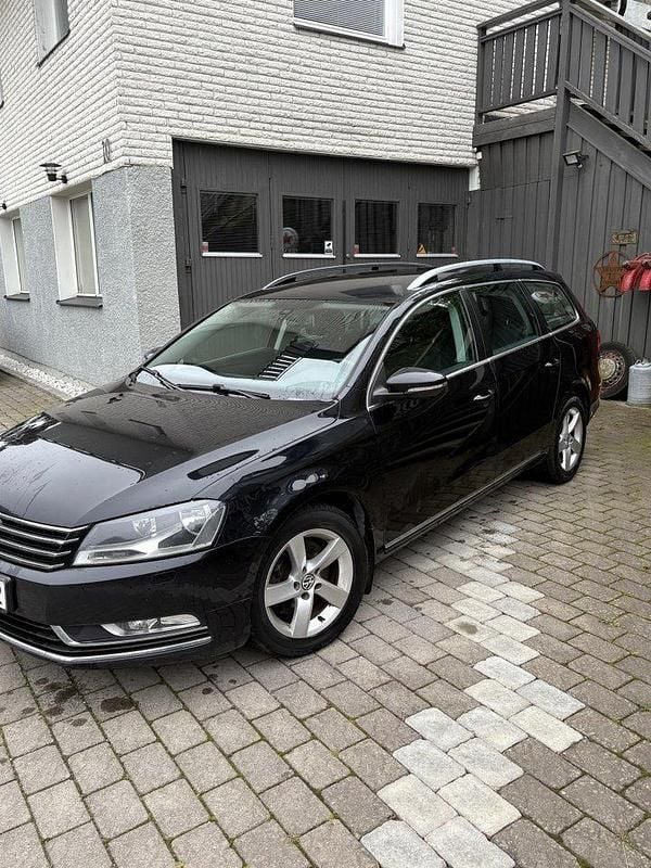 Svart Begagnad 2014 VW Passat Kombi | 79 000 kr (Bra pris) - Bild 1/4