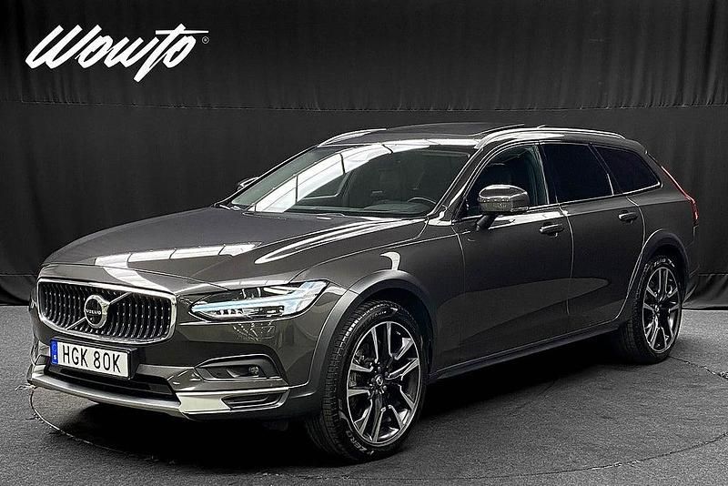 Grå Begagnad 2020 Volvo V90 CC Pro Kombi | 439 800 kr (Lite dyr) - Bild 1/3