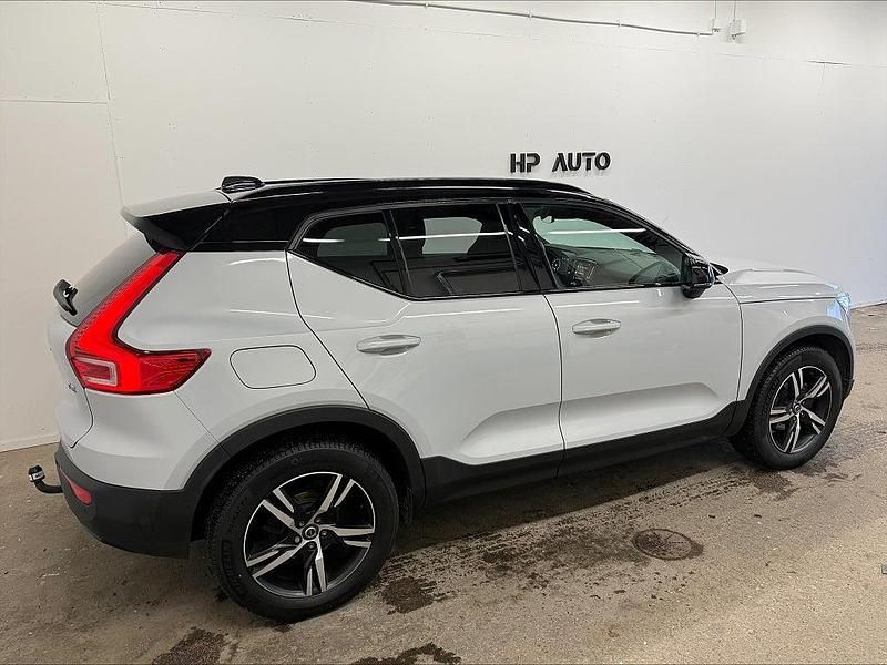 Begagnad Volvo XC40 R-Design 129 HK (94 kW) 2020 Silver SUV