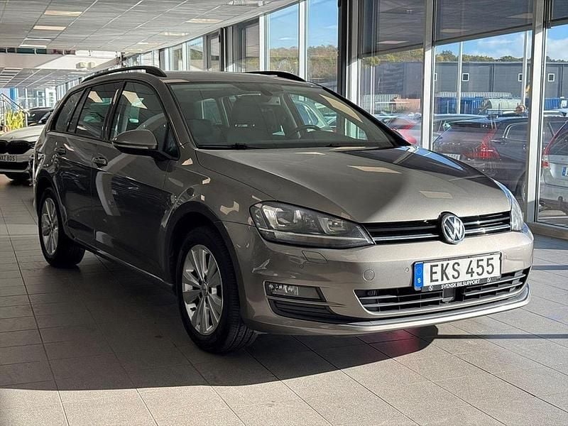 Grå Begagnad 2015 VW Golf VII Kombi | 94 900 kr (Bra pris) - Bild 1/3