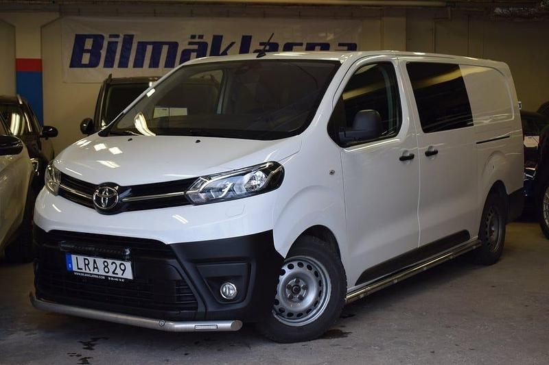 Begagnad Toyota Proace 177 HK (130 kW) 2020 Vit Minibuss