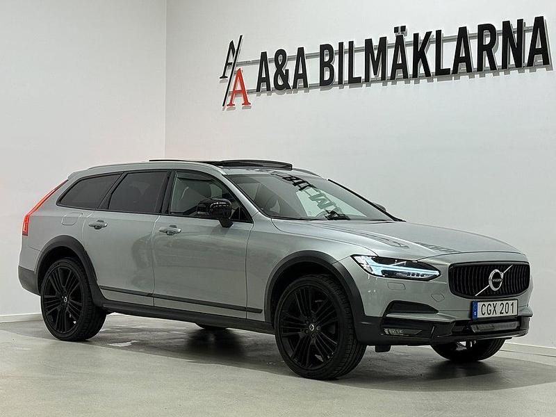 Begagnad Volvo V90 CC Inscription 190 HK (139 kW) 2018 Silver Kombi