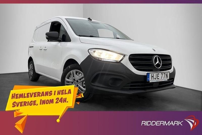 Vit Begagnad 2022 Mercedes Citan 110 Van | 194 800 kr (Marknadspris) - Bild 1/3
