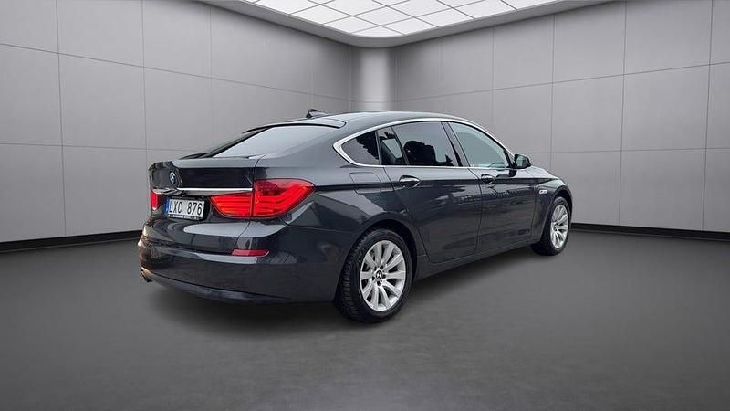 Begagnad BMW 530 Gran Turismo 245 HK (180 kW) 2011 Grå Halvkombi