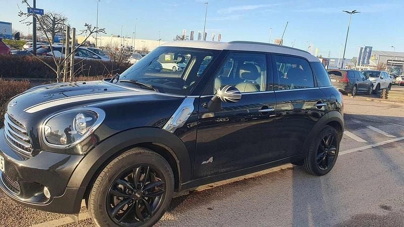 Svart Begagnad 2014 Mini Cooper D Countryman SUV | 110 000 kr (Bra pris) - Bild 1/4