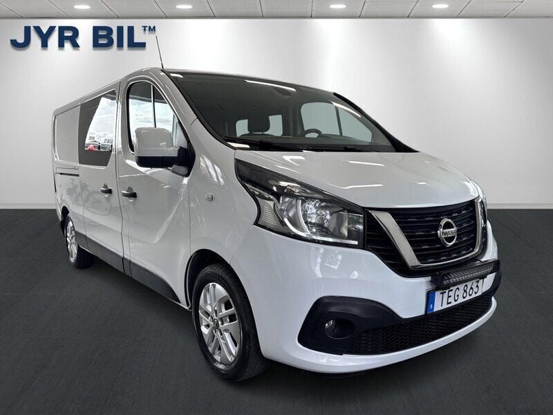 Vit Begagnad 2018 Nissan NV300 Van | 189 900 kr - Bild 1/4