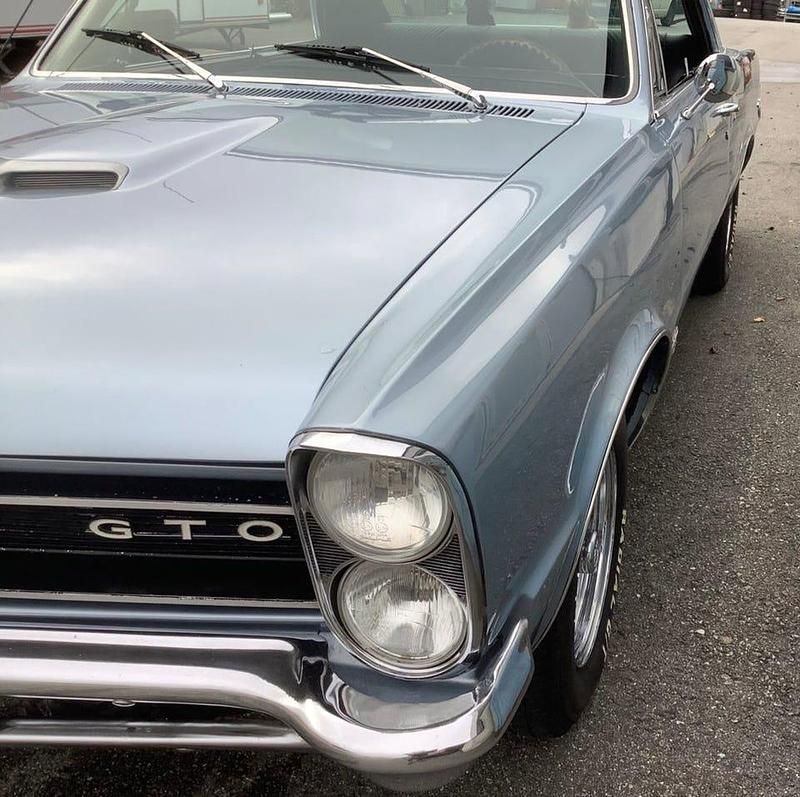 Begagnad Pontiac GTO 370 HK (272 kW) 1965 Blå Sportkupé