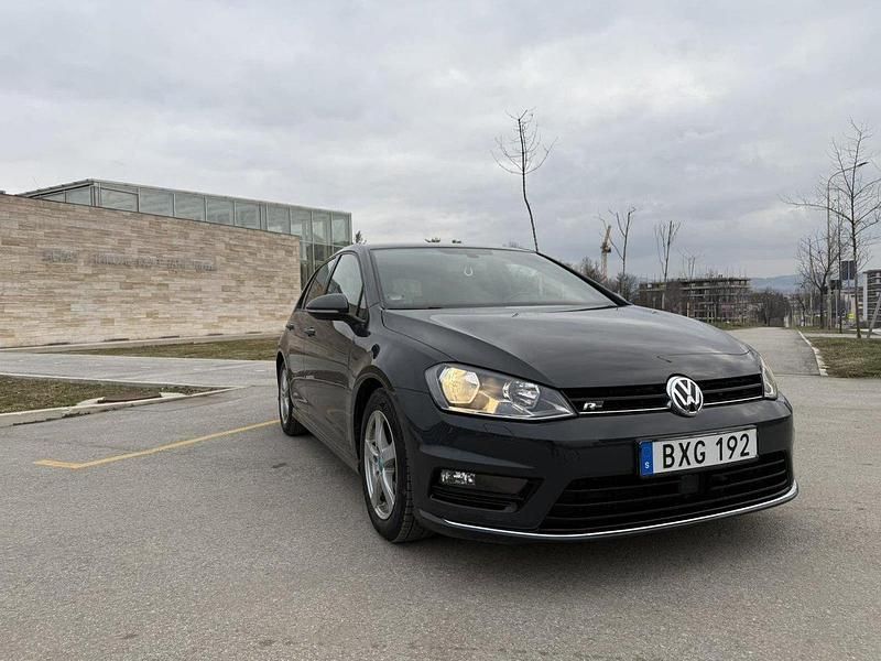 Grå Begagnad 2017 VW Golf VII GT Halvkombi | 128 000 kr (Marknadspris) - Bild 1/4