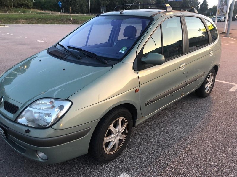 Såld Renault Mégane Scenic 1.6 01, begagnad 2001, 17 500